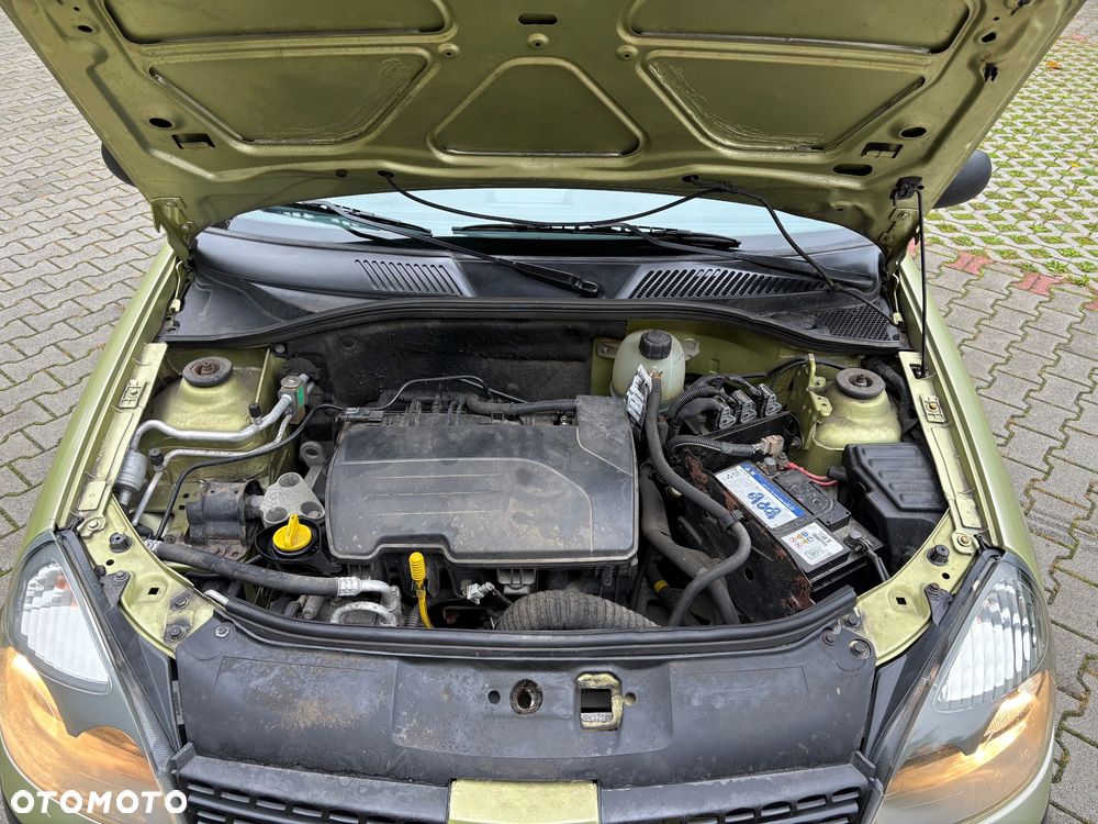 Renault Clio - 18