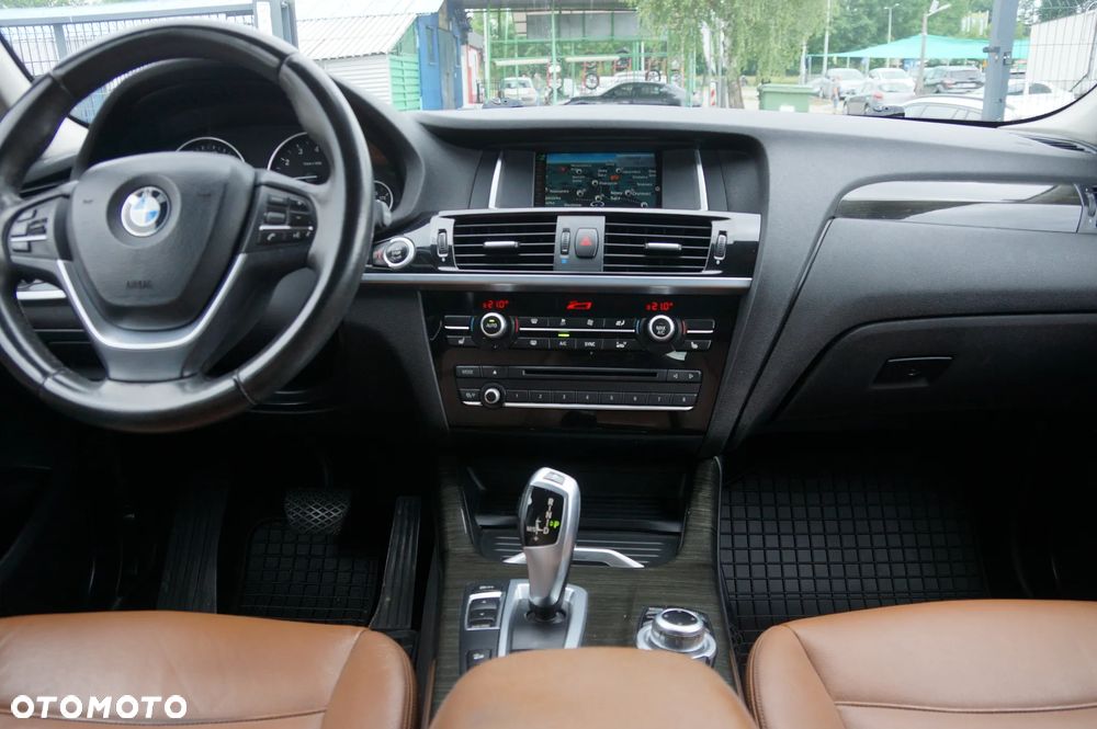BMW X3 xDrive20i - 13