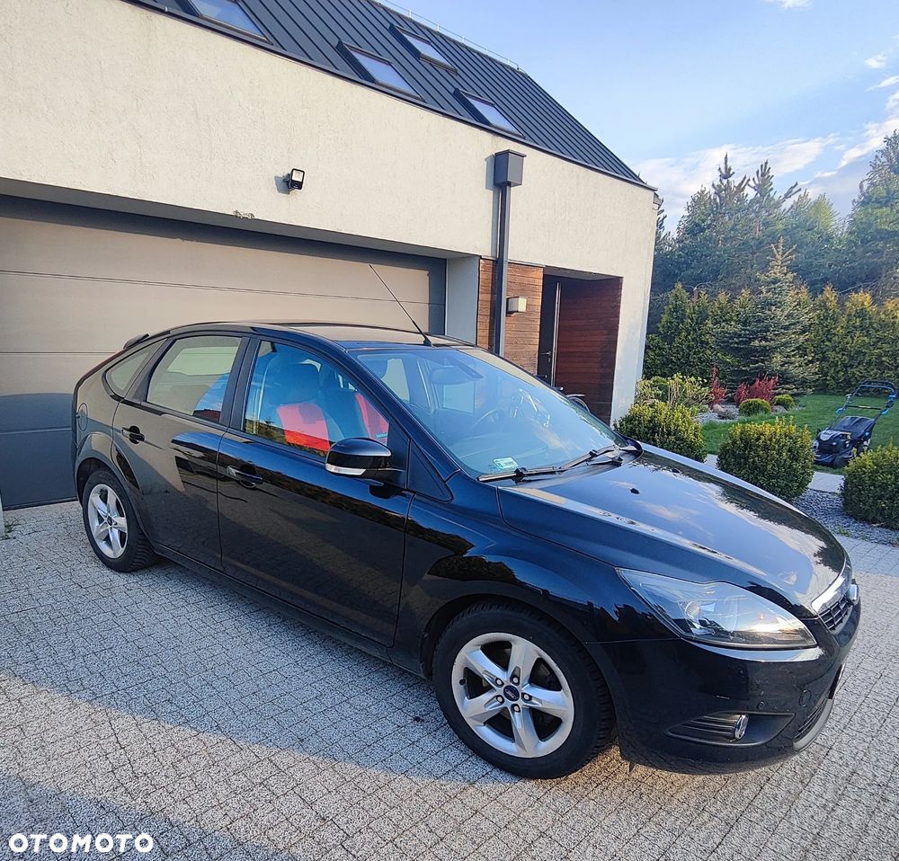 Ford Focus 1.6 Trend + - 3