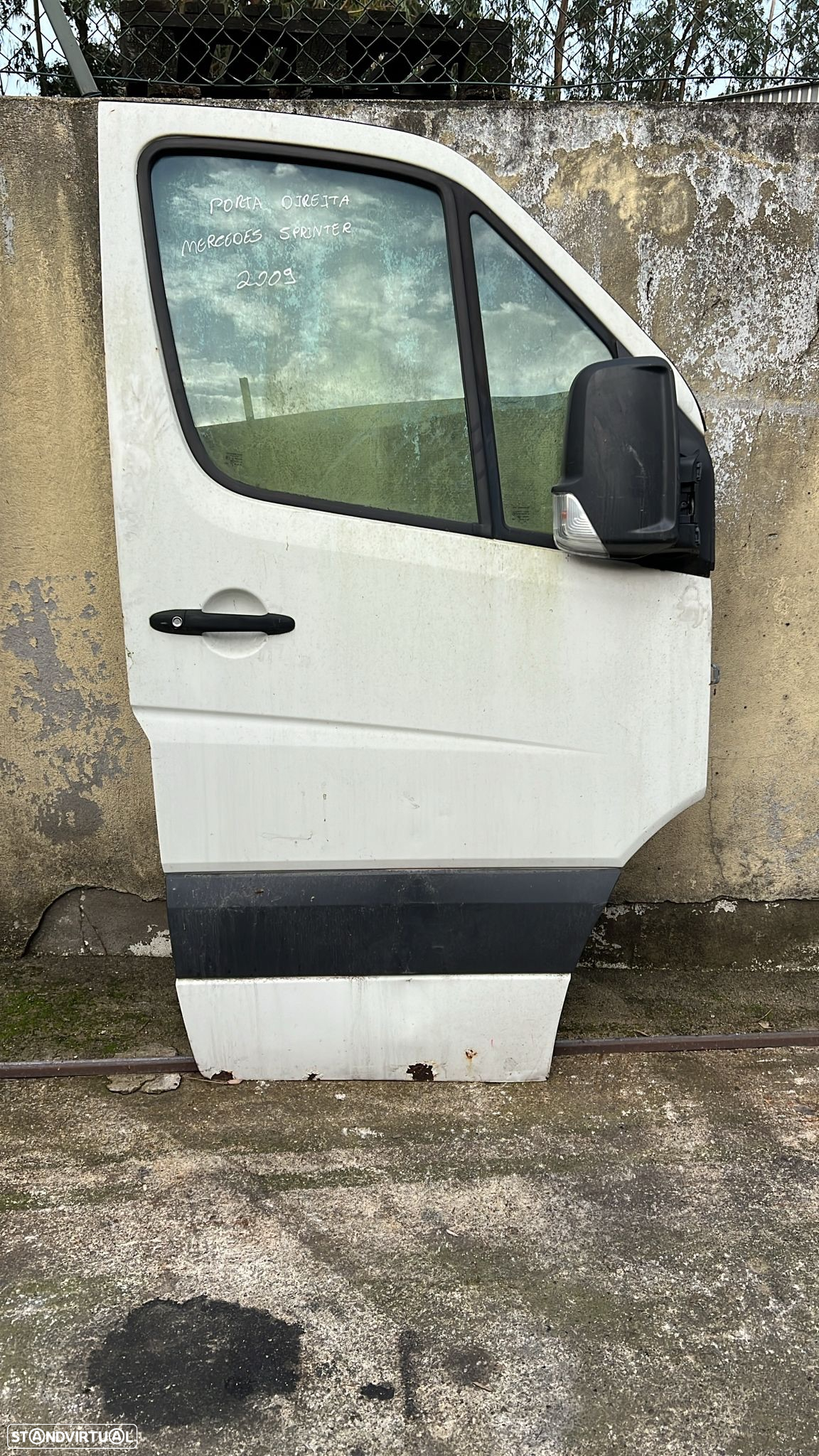 Porta Frente Direita Mercedes Sprinter - 2