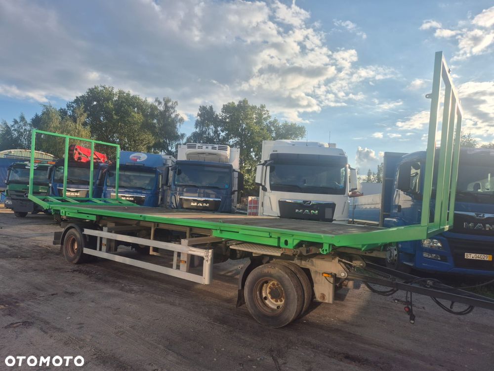 Krone Ackermann do przewozu słomy, bel, kostek