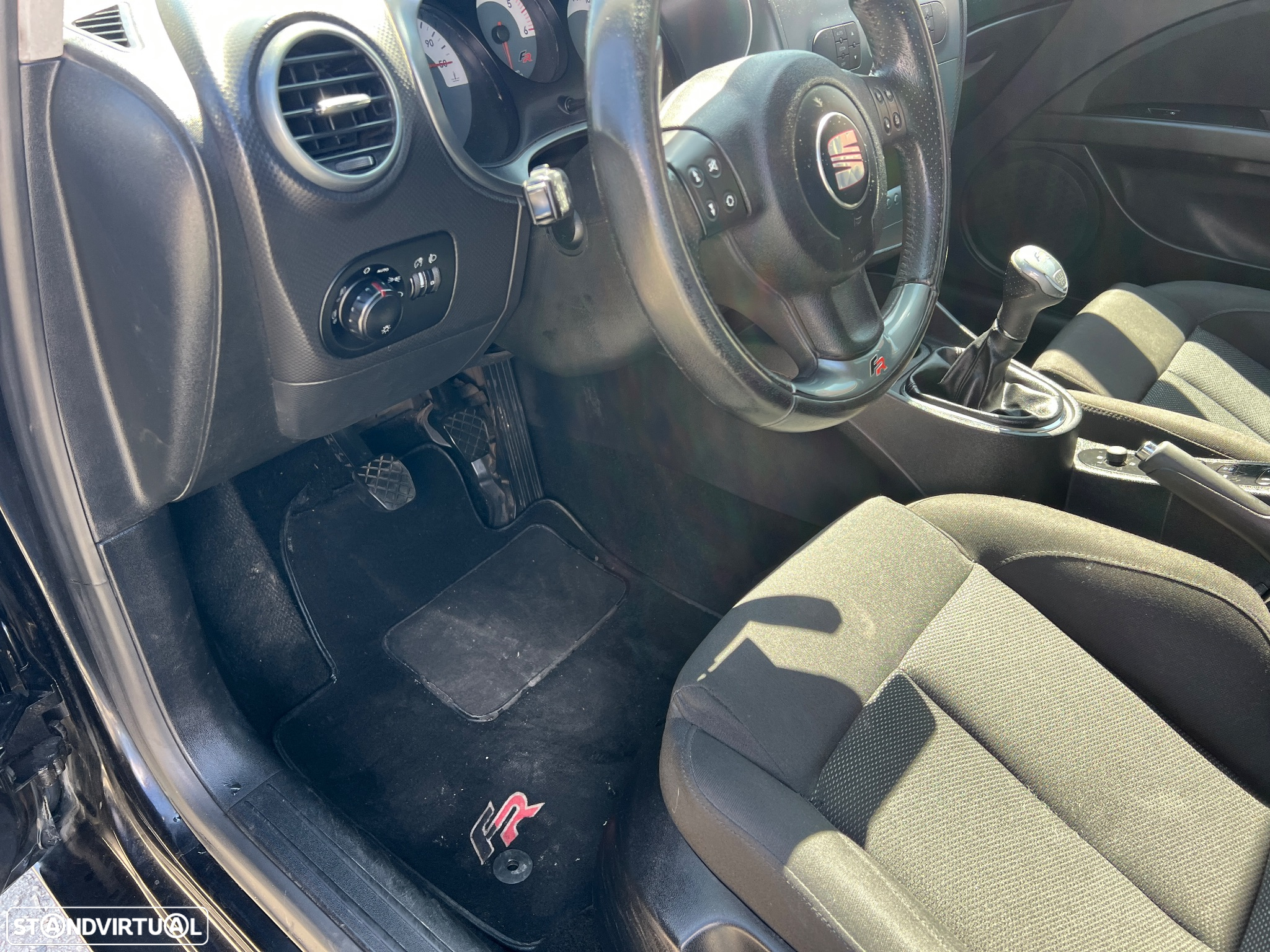 SEAT Leon 2.0 TDI FR 18 Tiago Monteiro - 33
