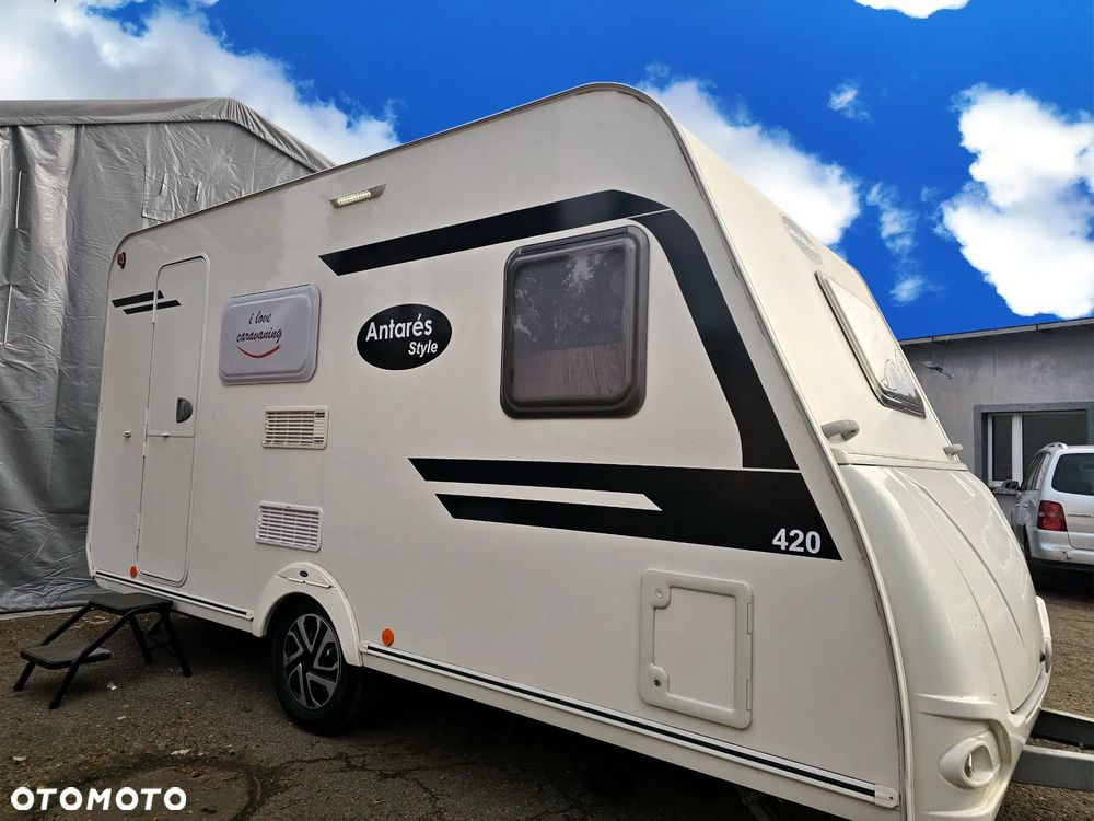 Caravelair WŁĄCZ FILMIK. DMC 1150. ŁÓŻKO MAŁZEŃSKIE, SYPIALNIO JADALNIA. ŁAZIENKA. PIĘKNA. - 3