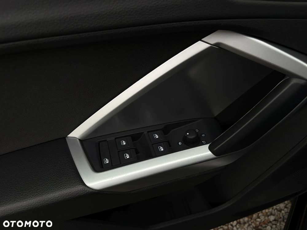 Audi Q3 35 TFSI S tronic - 32