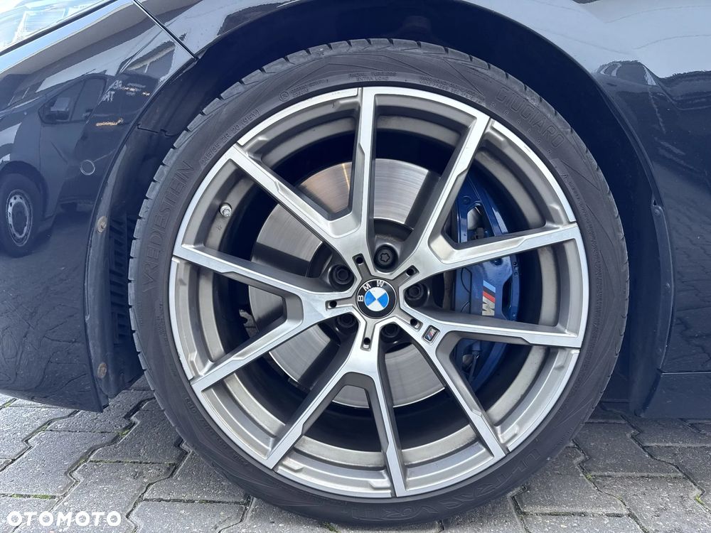 BMW Seria 8 - 9