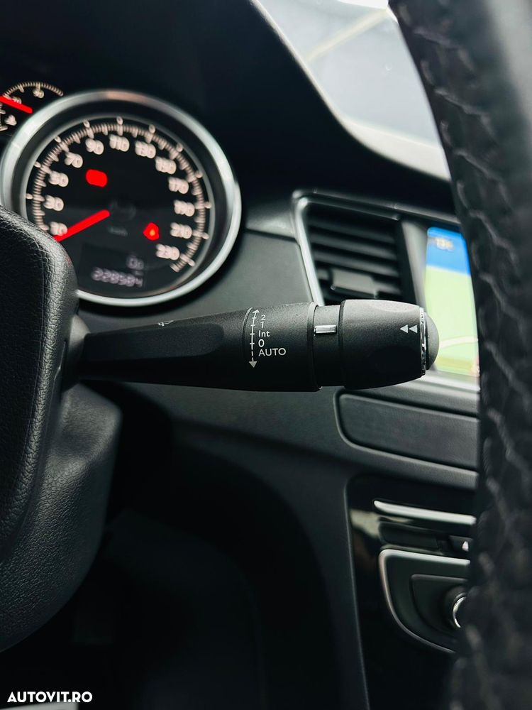 Peugeot 508 e-HDi 115 Stop&Start Access - 29