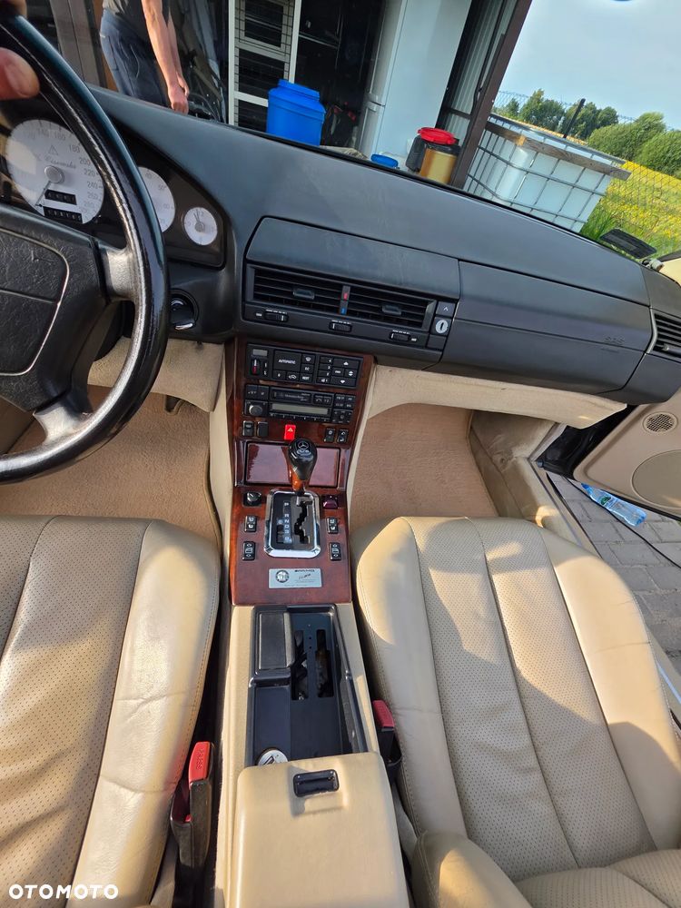 Mercedes-Benz SL - 24