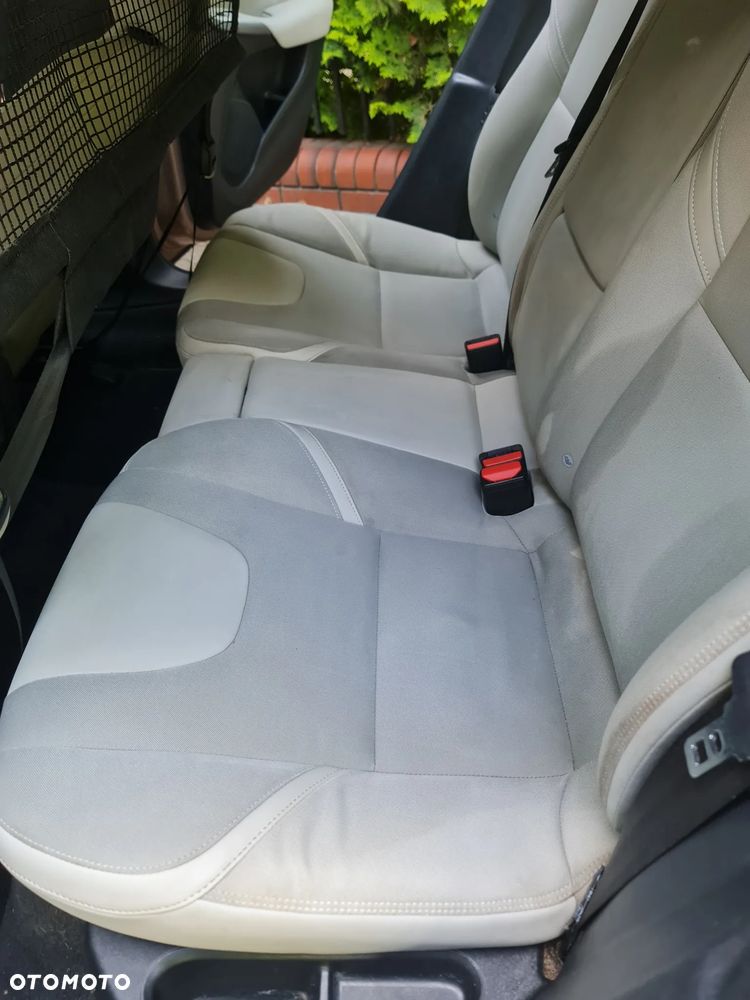 Volvo V40 T3 Kinetic - 9