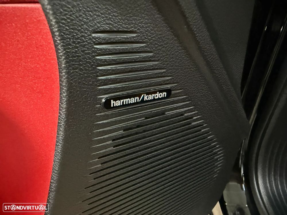 Dodge Challenger Auto SRT Hellcat - 48