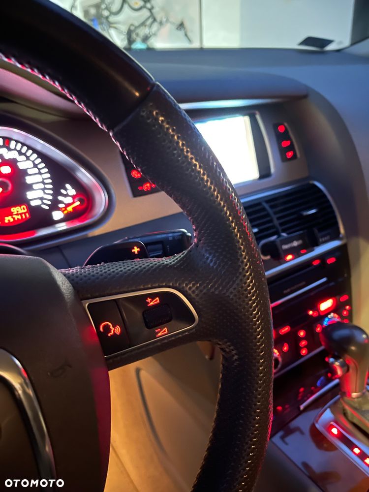 Audi Q7 3.0 TDI DPF quattro tiptronic - 16