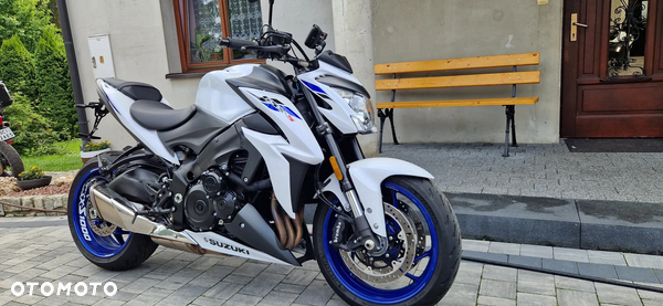 Suzuki GSX