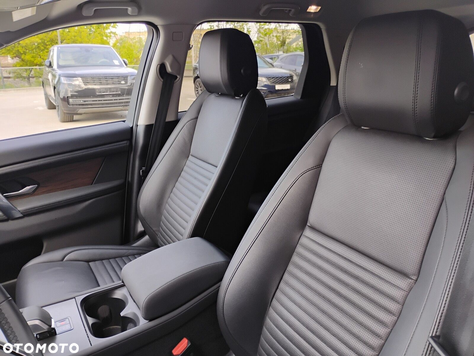 Land Rover Discovery Sport - 14