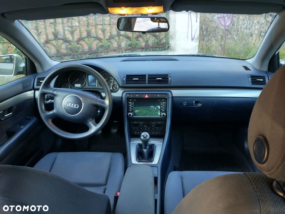 Audi A4 Limousine 2 - 18