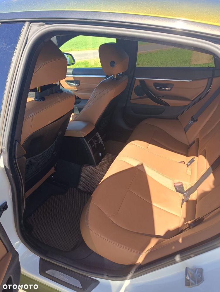 BMW Seria 4 428i xDrive Sport-Aut Luxury Line - 29