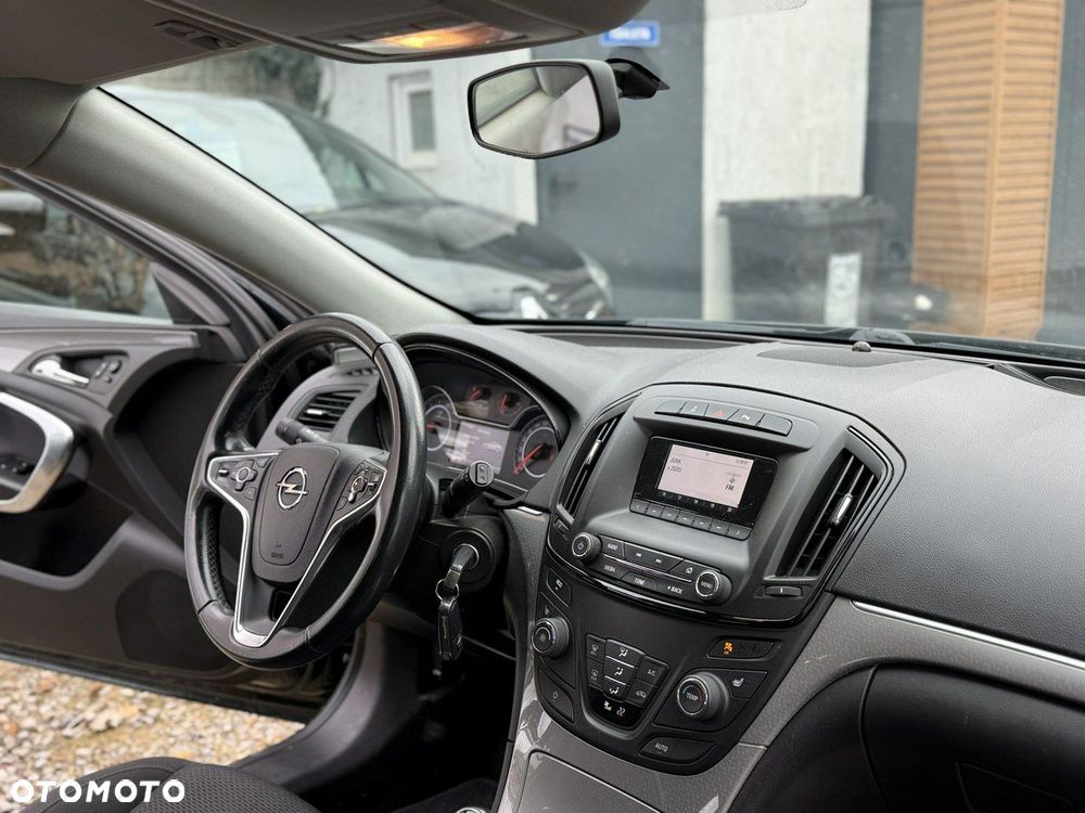 Opel Insignia - 19