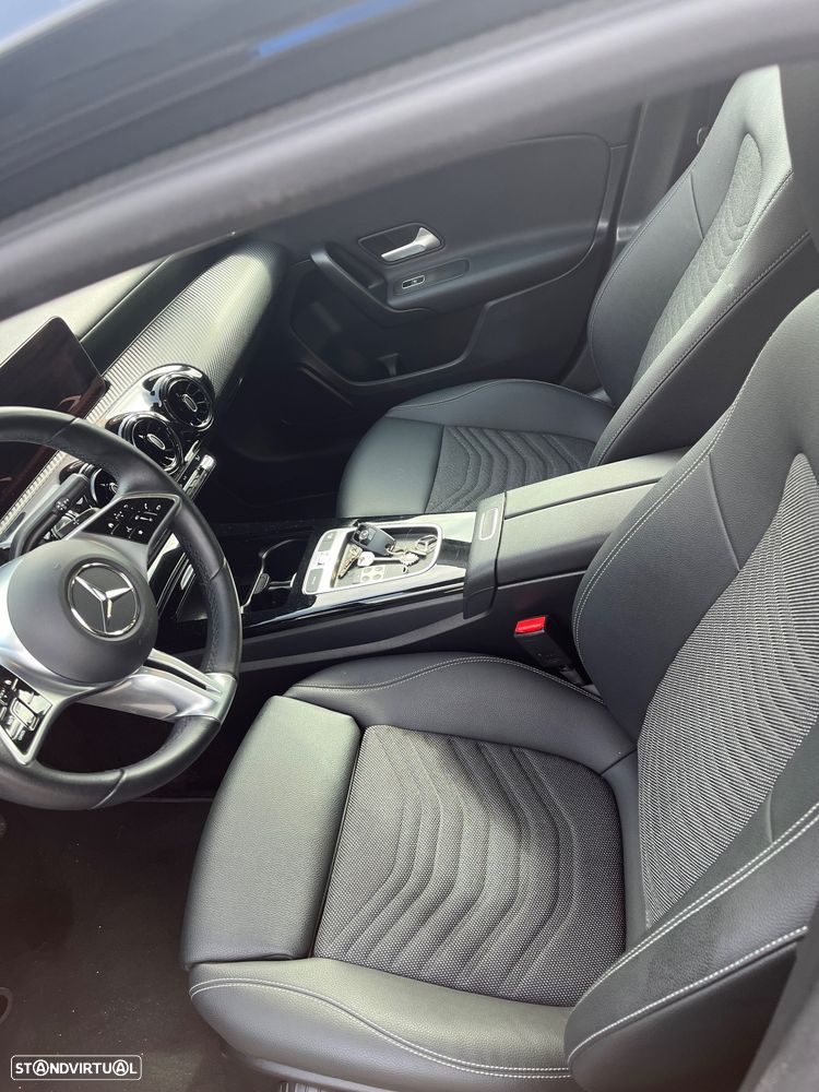 Mercedes-Benz A 200 Standard - 11