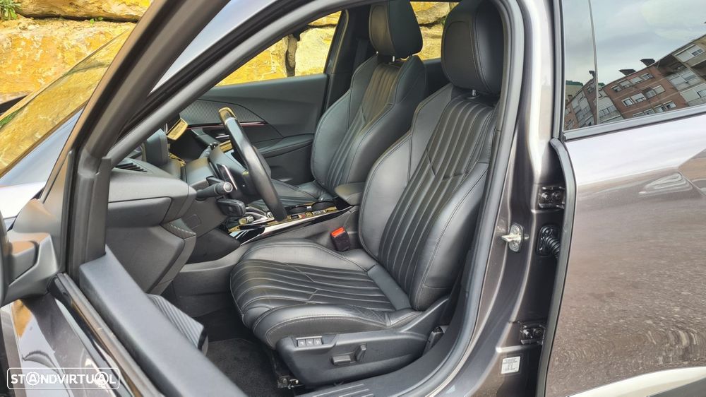 Peugeot 2008 1.5 BlueHDi GT EAT8 - 46