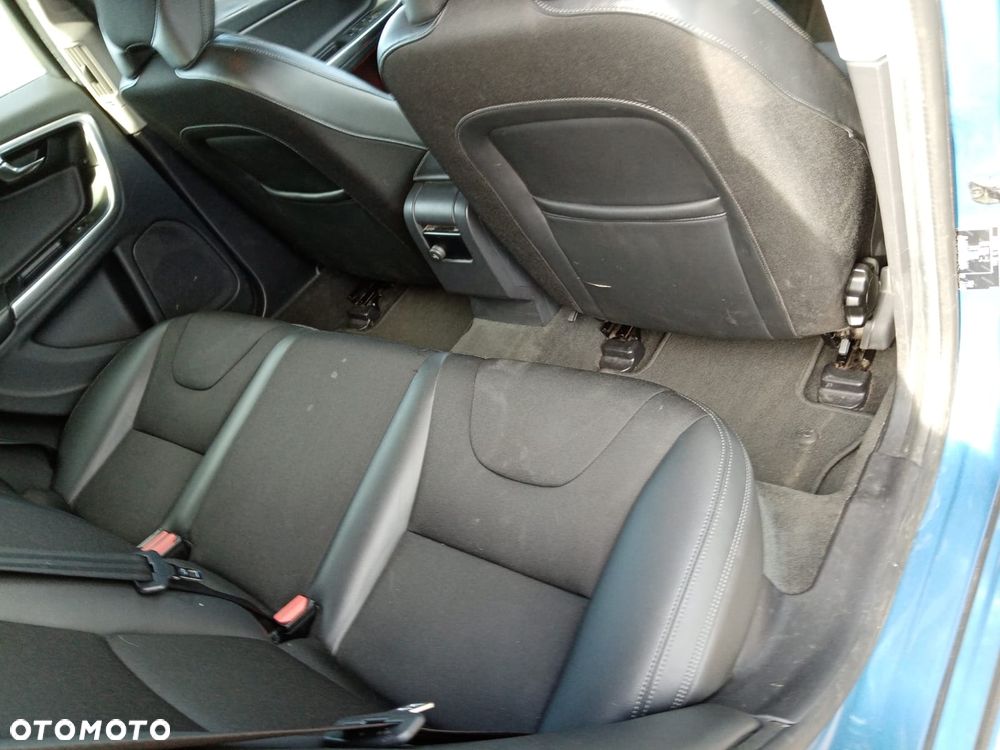 Volvo V60 - 8