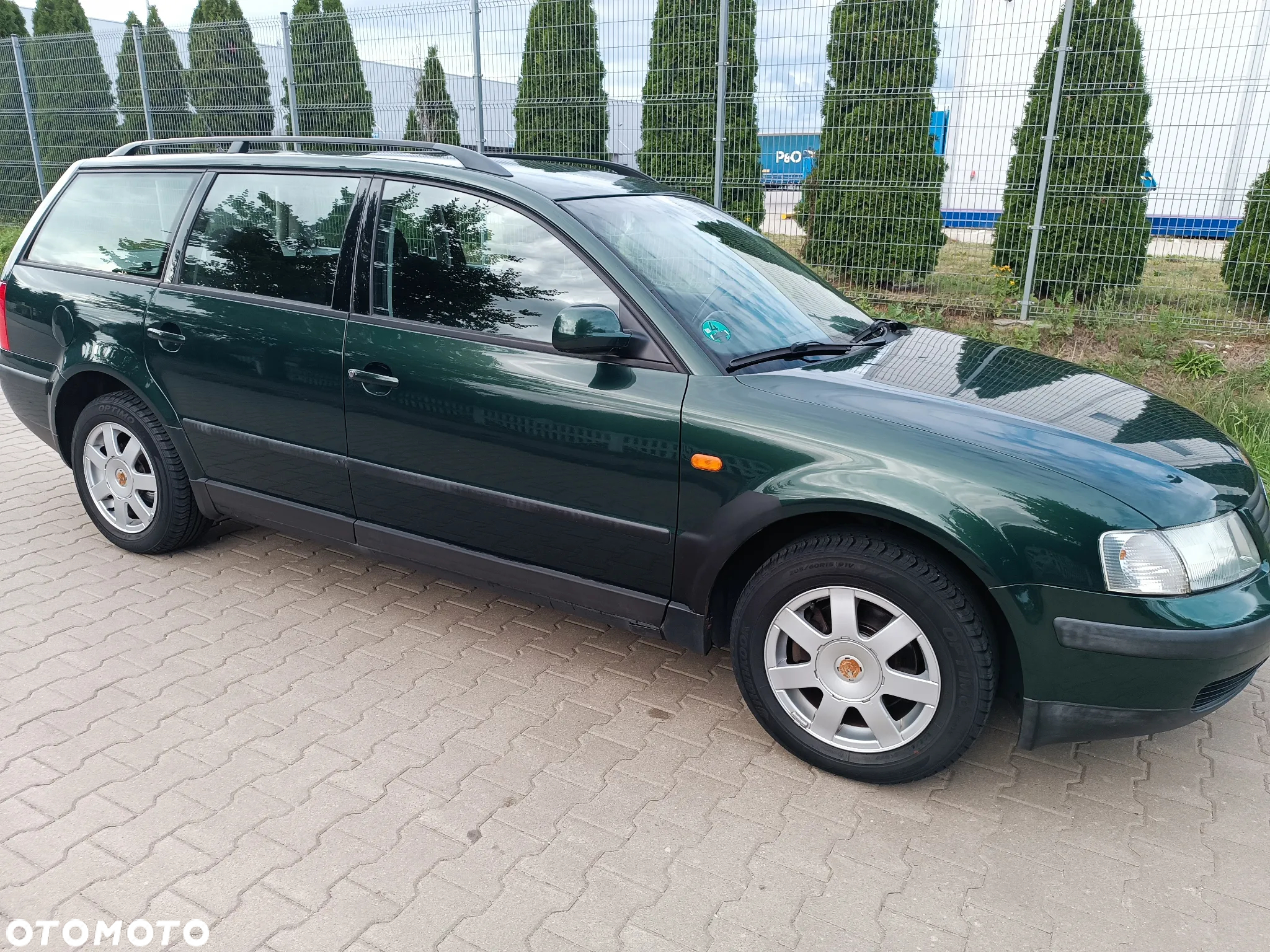 Volkswagen Passat 1.8 Comfortline - 28