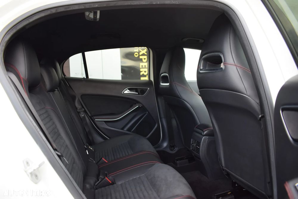Mercedes-Benz GLA 250 4MATIC 7G-DCT AMG Line - 9