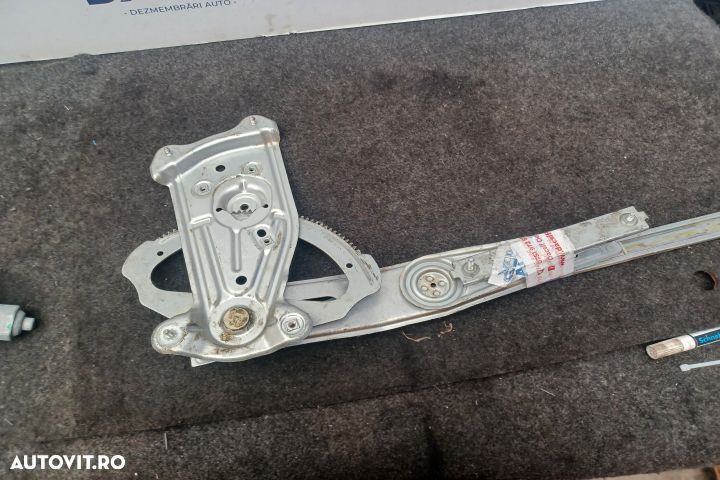 Macara geam fata stanga electrica 807216718R 5713A259 807216718R 5713 - 2