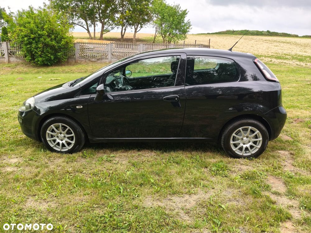 Fiat Punto 1.4 Easy S&S - 19