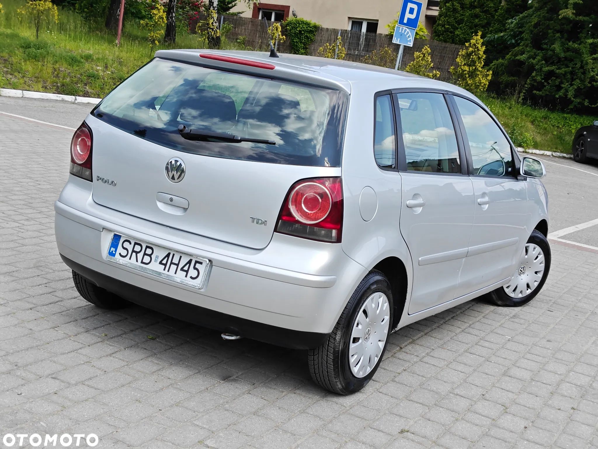 Volkswagen Polo 1.4 TDI Comfortline - 1
