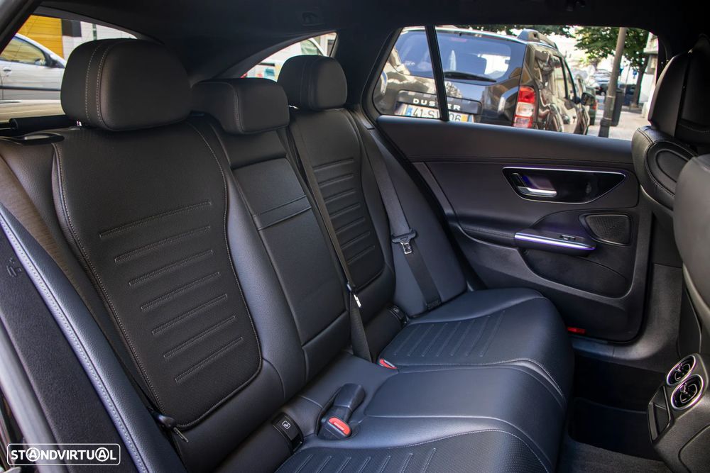 Mercedes-Benz C 300 de AMG Line - 42