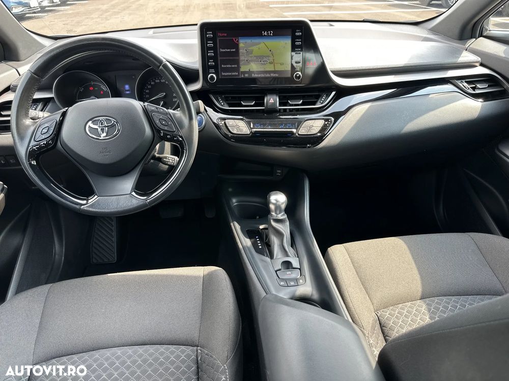 Toyota C-HR - 10