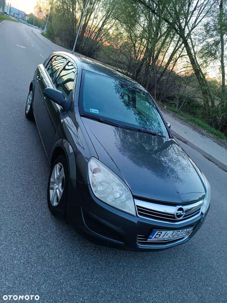 Opel Astra 1.4 Enjoy - 1