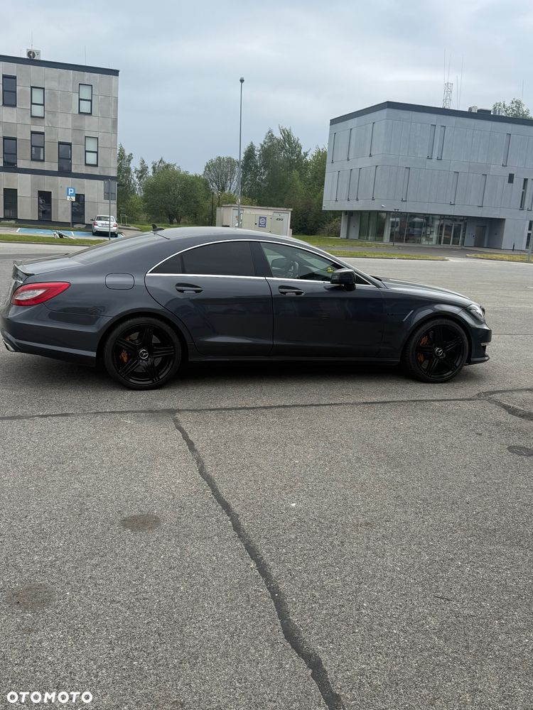 Mercedes-Benz CLS - 24