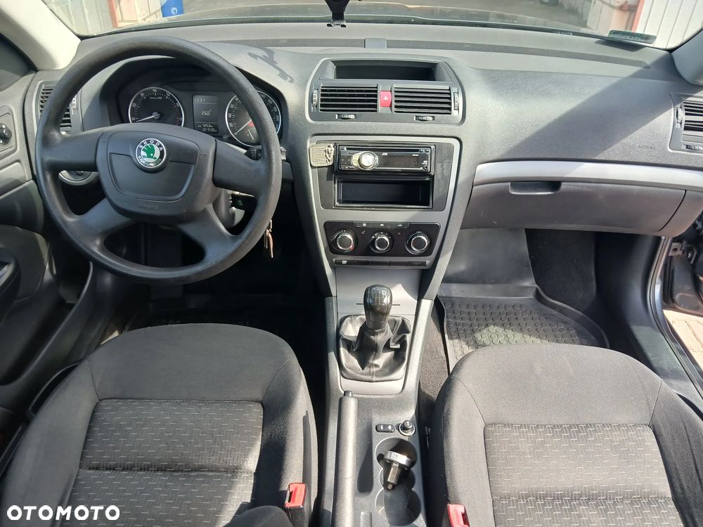 Skoda Octavia 1.4 Ambiente - 11