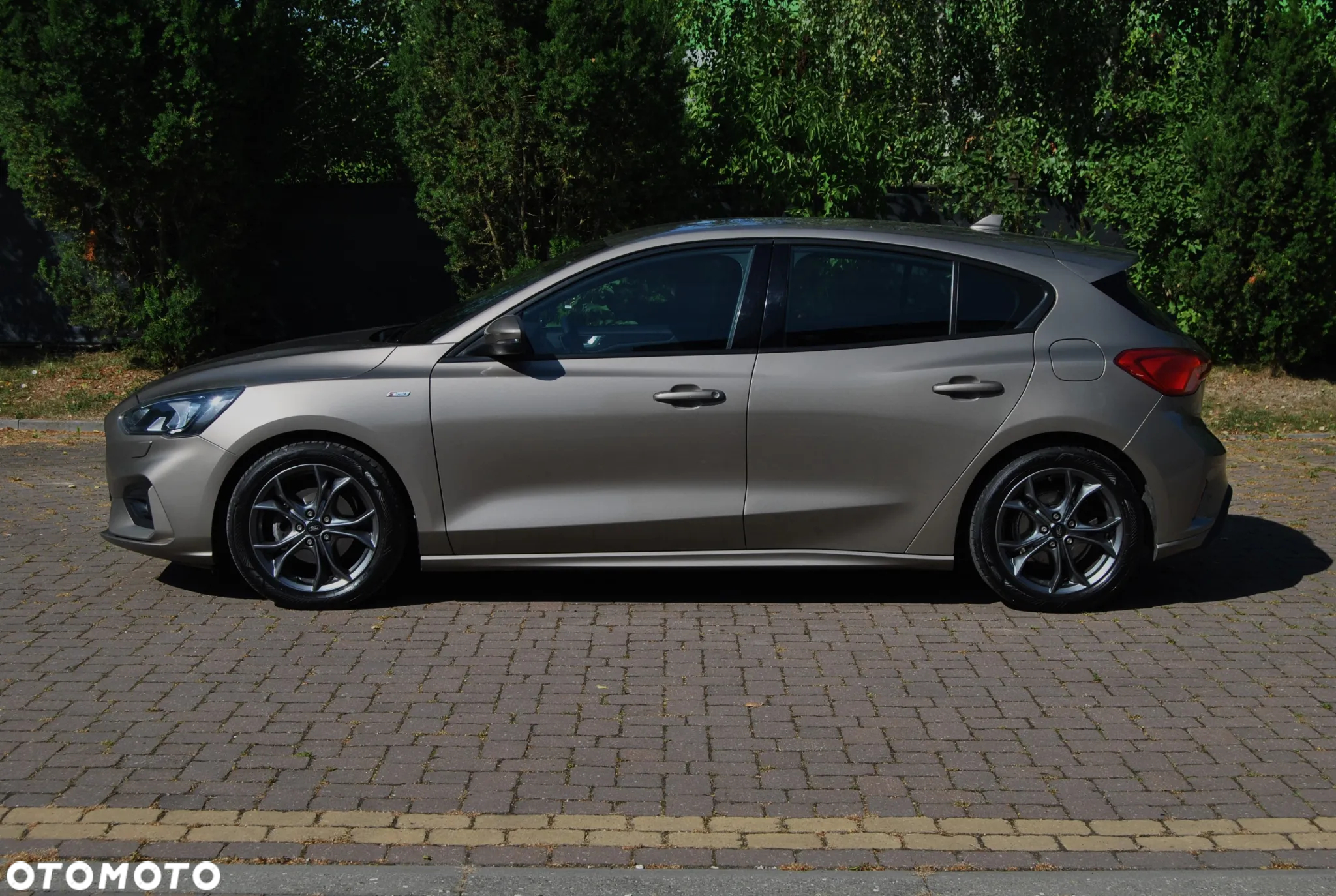 Ford Focus 1.5 EcoBlue Start-Stopp-System ST-LINE STYLE - 19