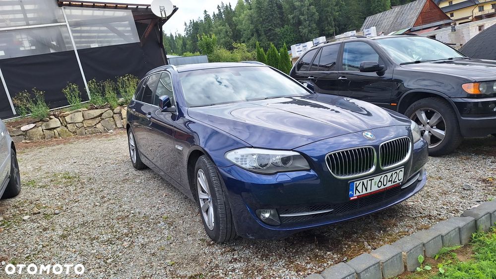 BMW Seria 5 525d xDrive Touring Luxury Line - 7
