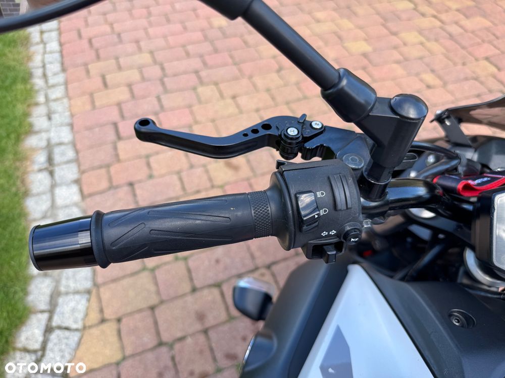 Yamaha MT - 15