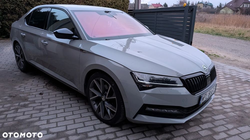 Skoda Superb 2.0 TSI DSG Sportline - 5