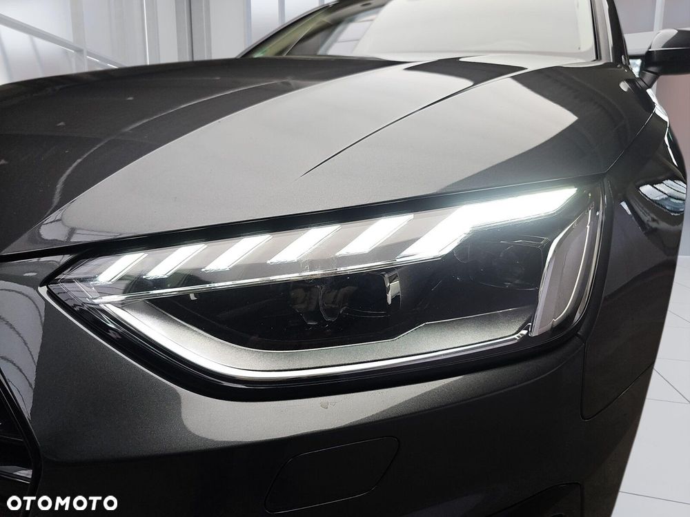 Audi A4 Limousine - 33