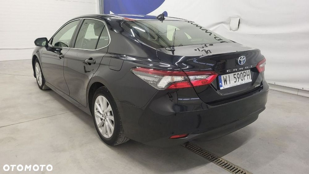 Toyota Camry - 8