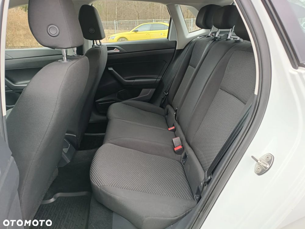 Volkswagen Polo 1.6 TDI SCR Trendline - 13