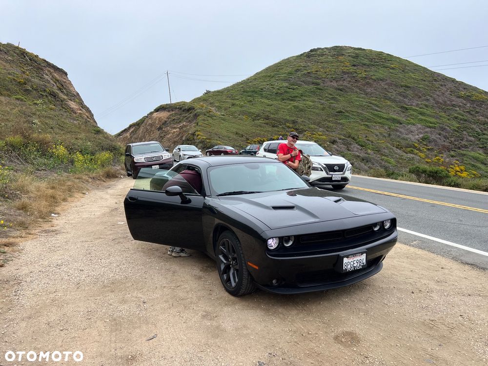 Dodge Challenger - 36