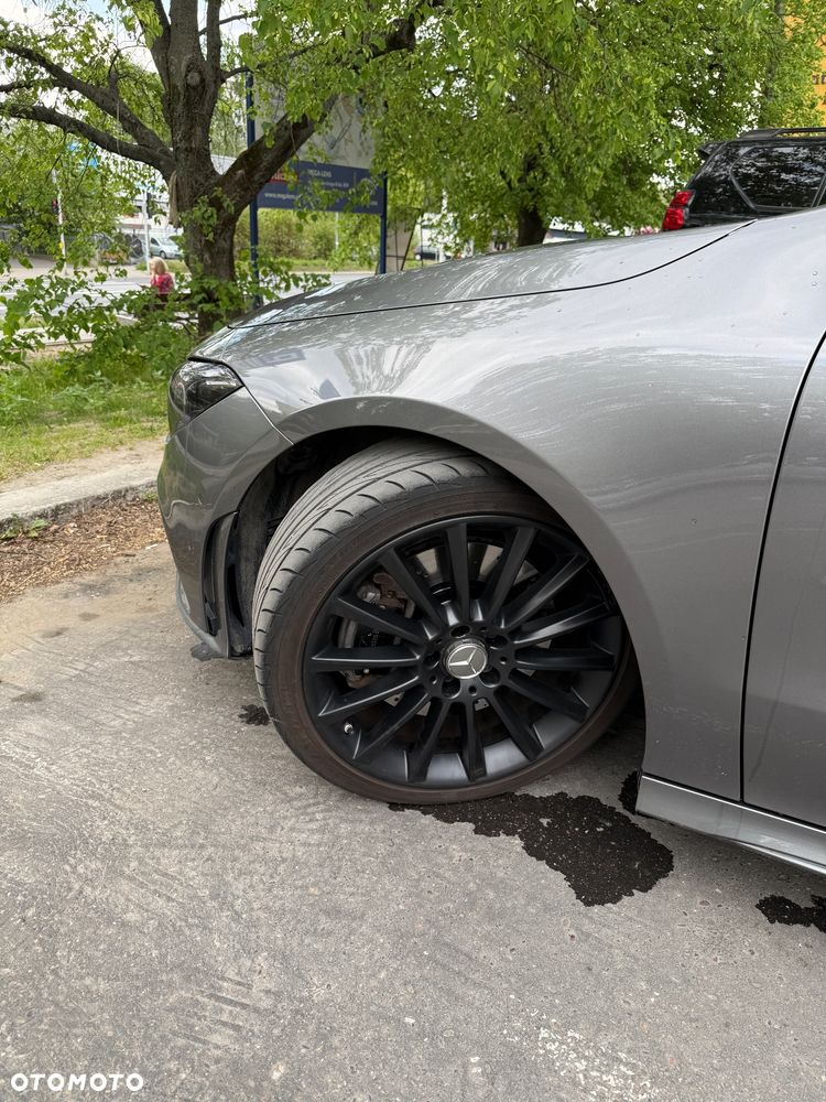 Mercedes-Benz CLA 220 AMG Line 7G-DCT - 7