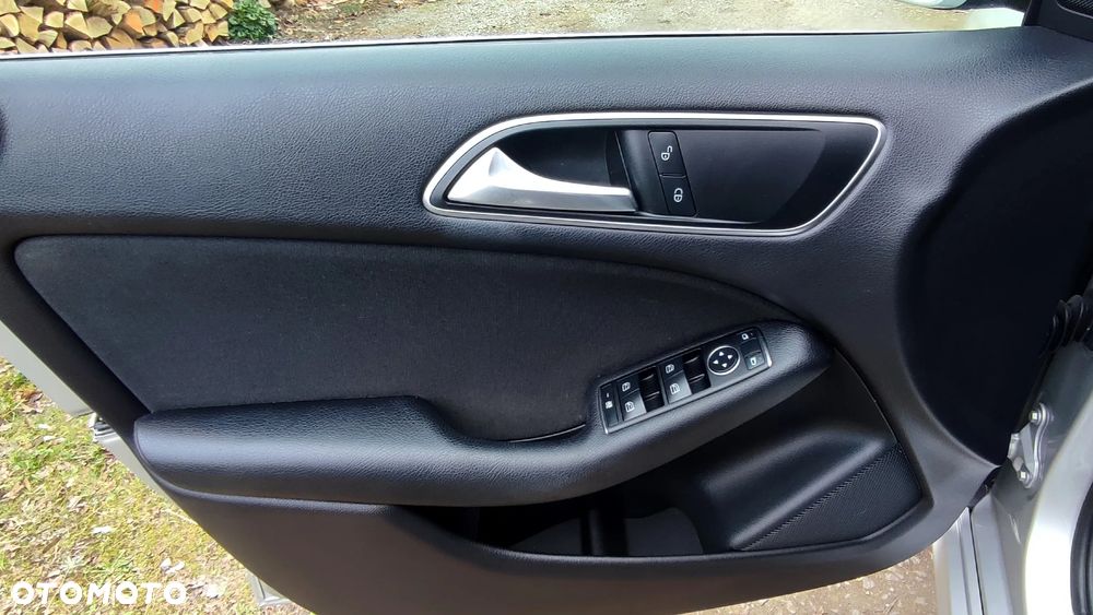 Mercedes-Benz Klasa B - 16