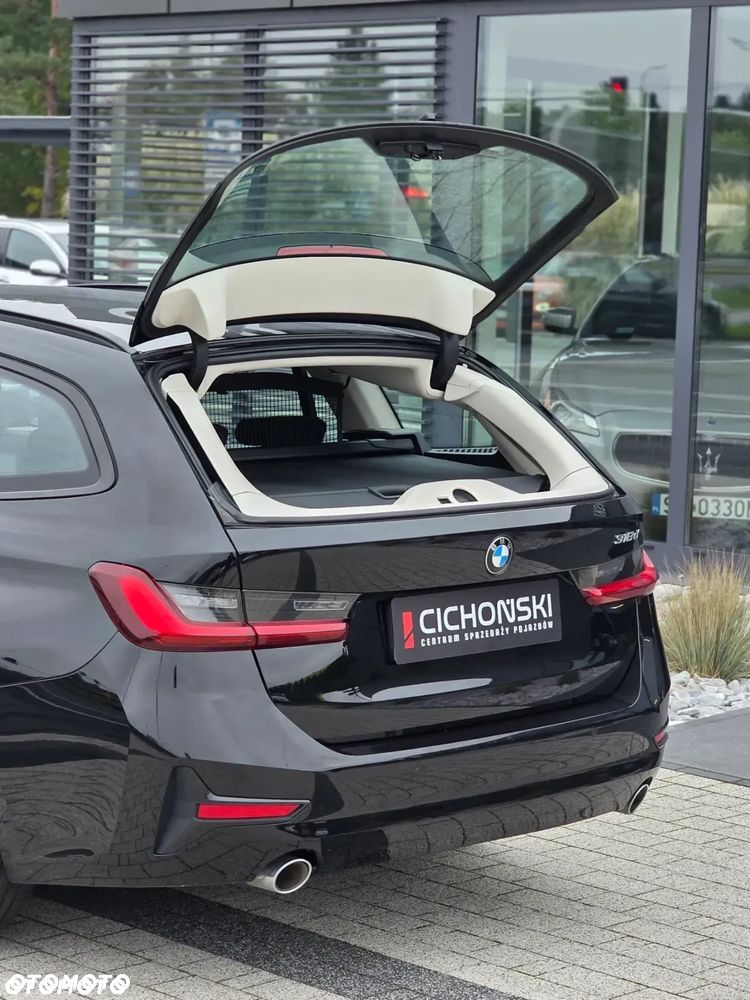 BMW Seria 3 - 16
