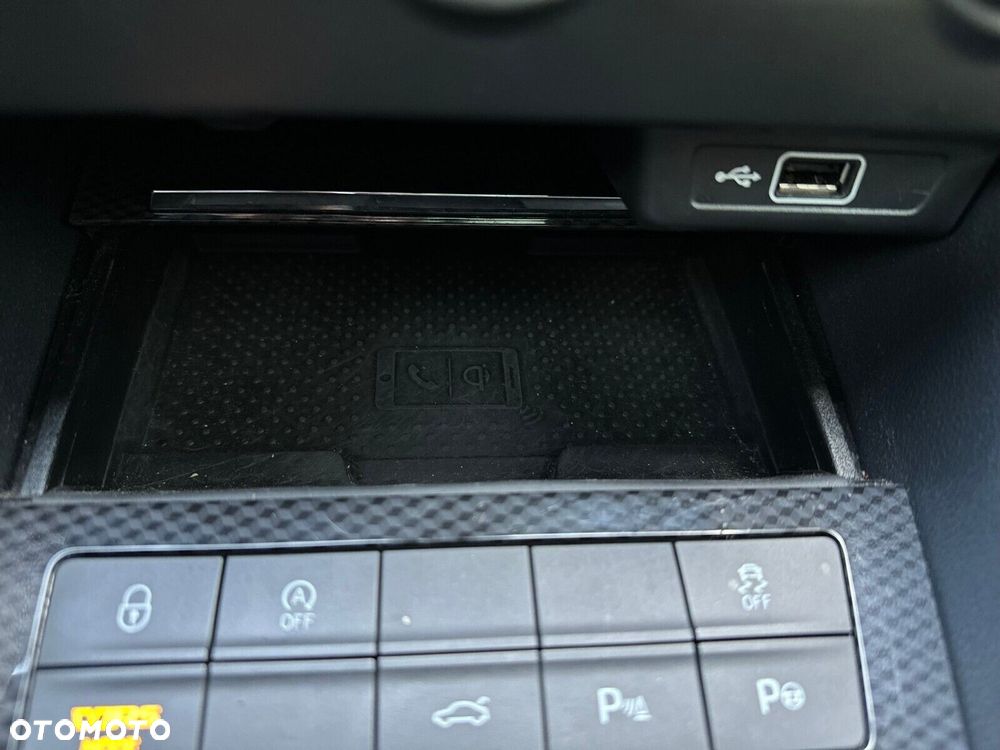 Skoda Octavia 2.0 TSI RS Challenge 245 DSG - 32