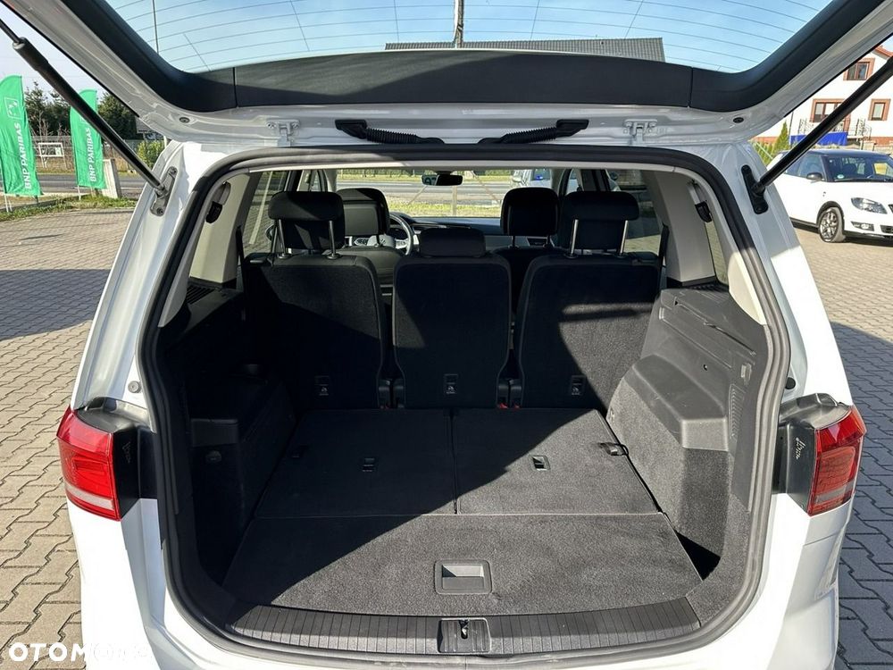 Volkswagen Touran 2.0 TDI BMT Comfortline Plus DSG - 29