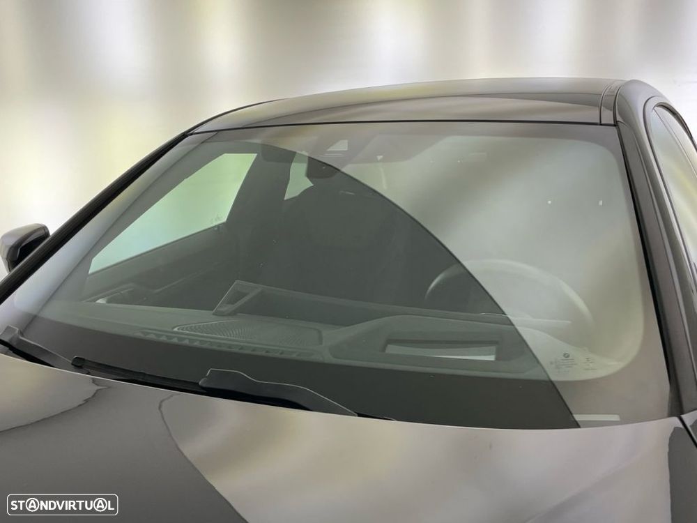 BMW i4 eDrive40 Desportiva M - 19