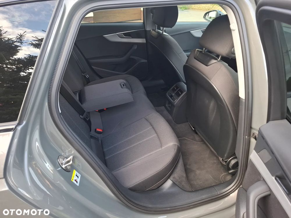 Audi A4 Avant 40 TDI quattro S tronic advanced - 18