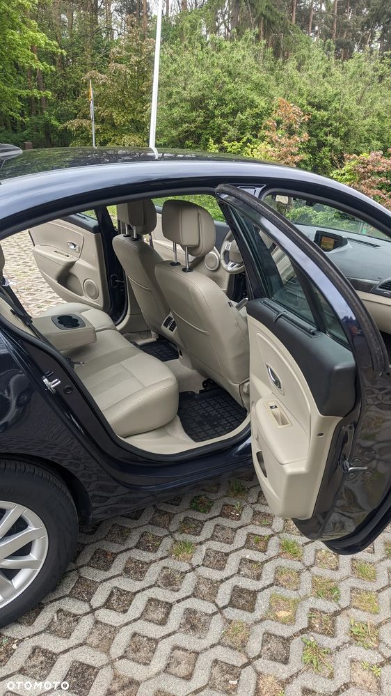 Renault Fluence 1.6 16V Privilege Euro5 - 15