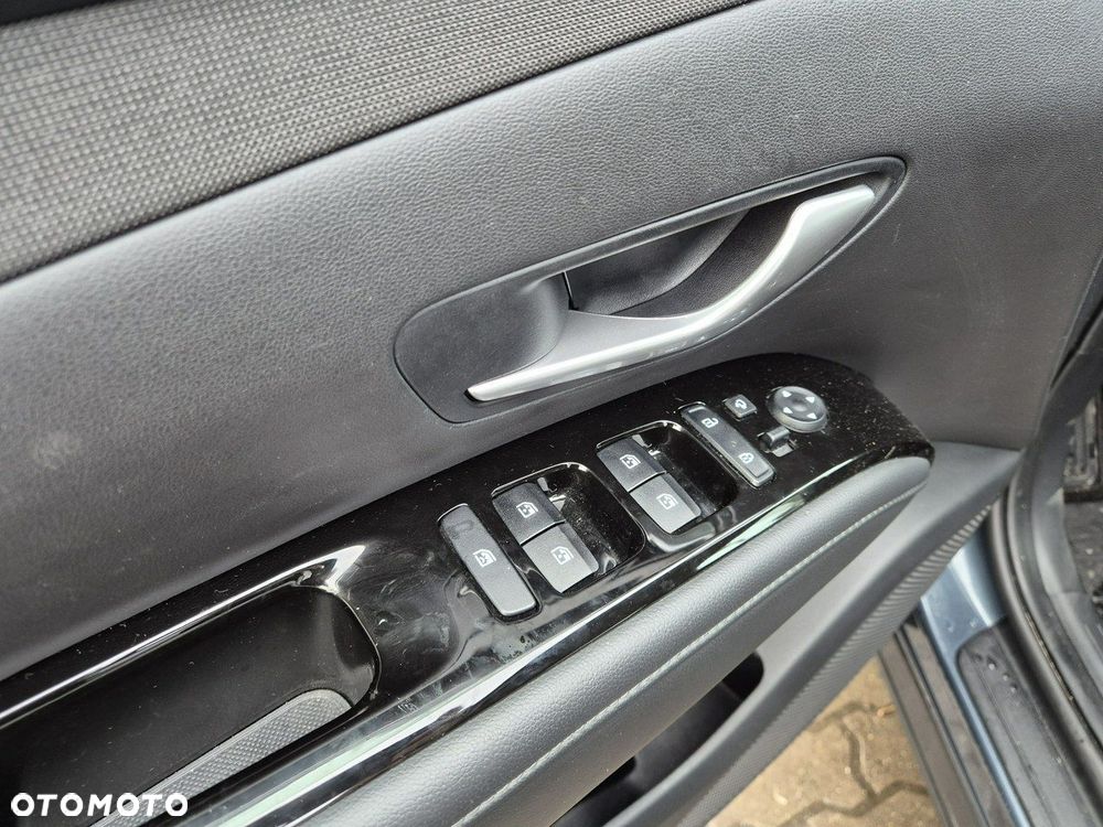 Hyundai Tucson 1.6 T-GDi HEV Smart 2WD - 13