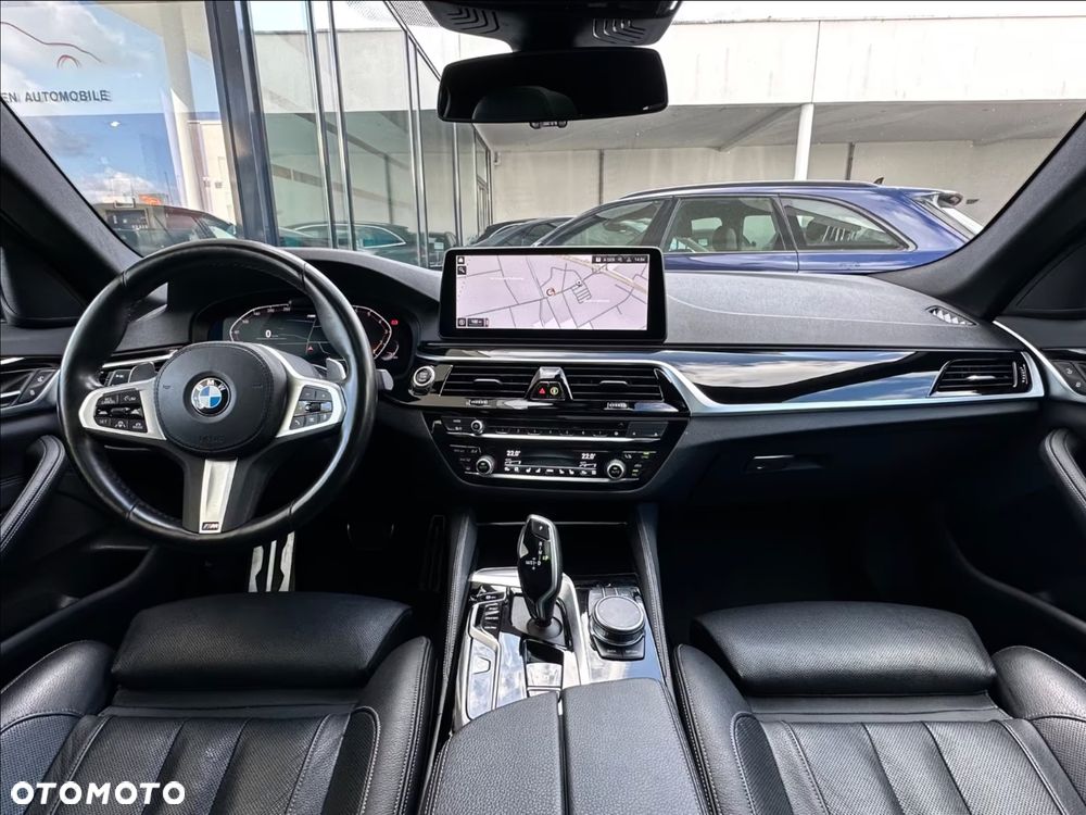 BMW Seria 5 540i xDrive - 12
